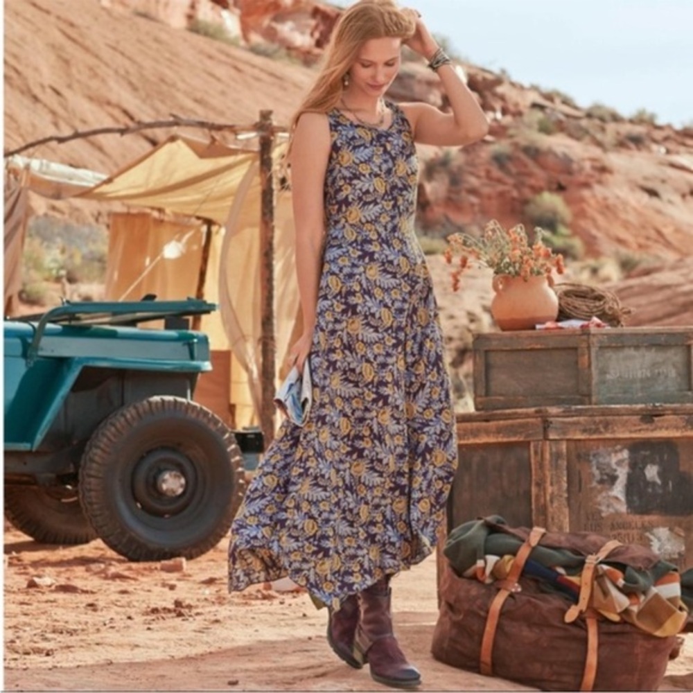 SUNDANCE‎ 10 Jessika Maxi Dress Sleeveless Handkerchief Hem Zebra Print